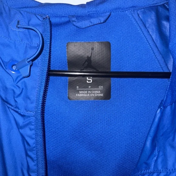 Jordan Royal Blue Windbreaker - Picture 2 of 7